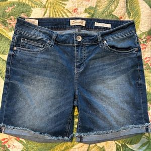 Women’s Seven Jean shorts